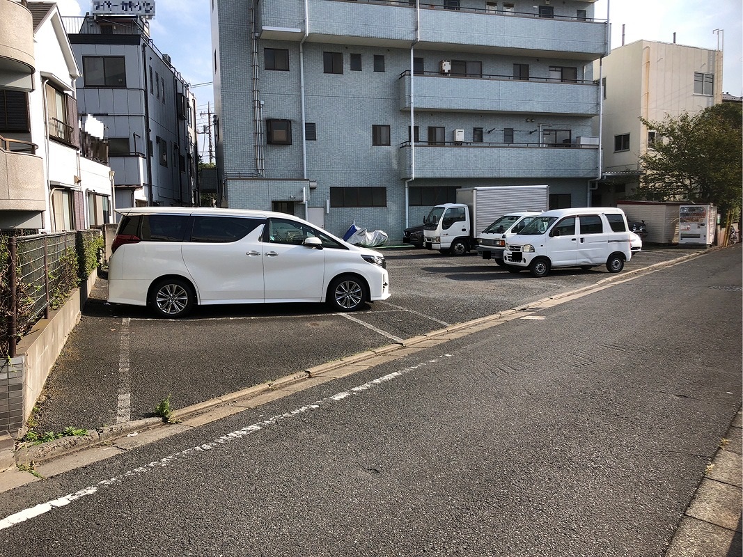 江戸川区西葛西２丁目　月極駐車場